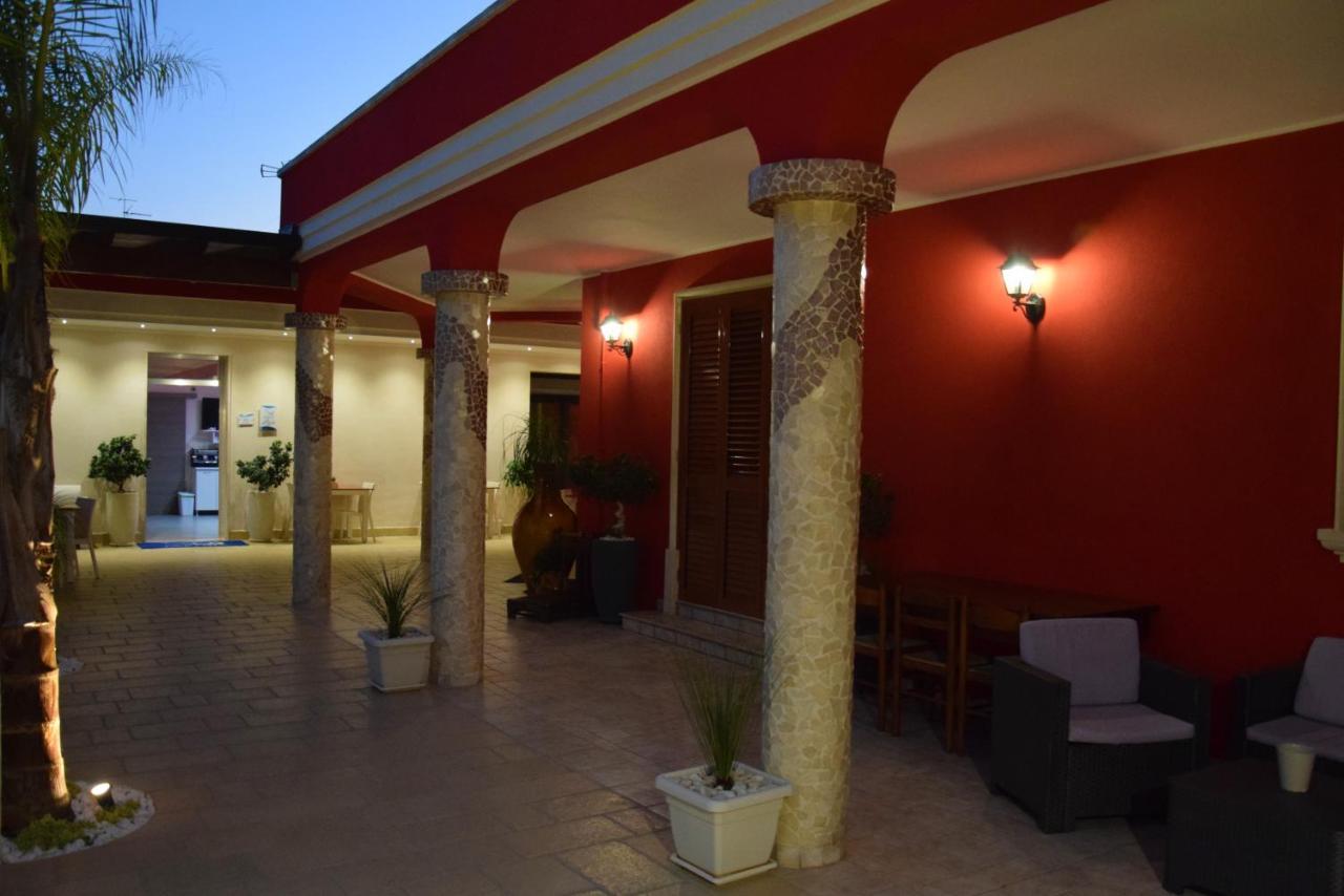 B&B Lizia Porto Cesareo Buitenkant foto