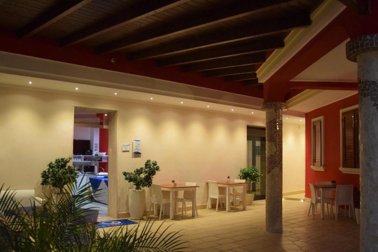 B&B Lizia Porto Cesareo Buitenkant foto