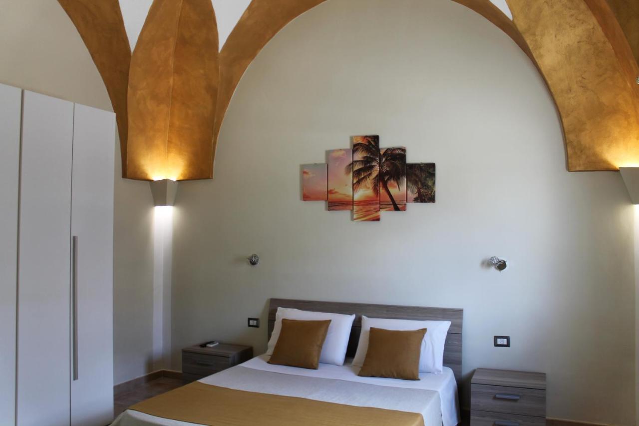 B&B Lizia Porto Cesareo Buitenkant foto